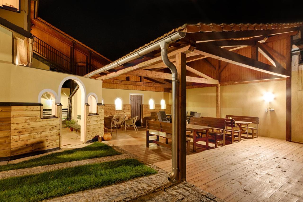 Romance Ubytovani Jindřichŭv Hradec Exterior photo